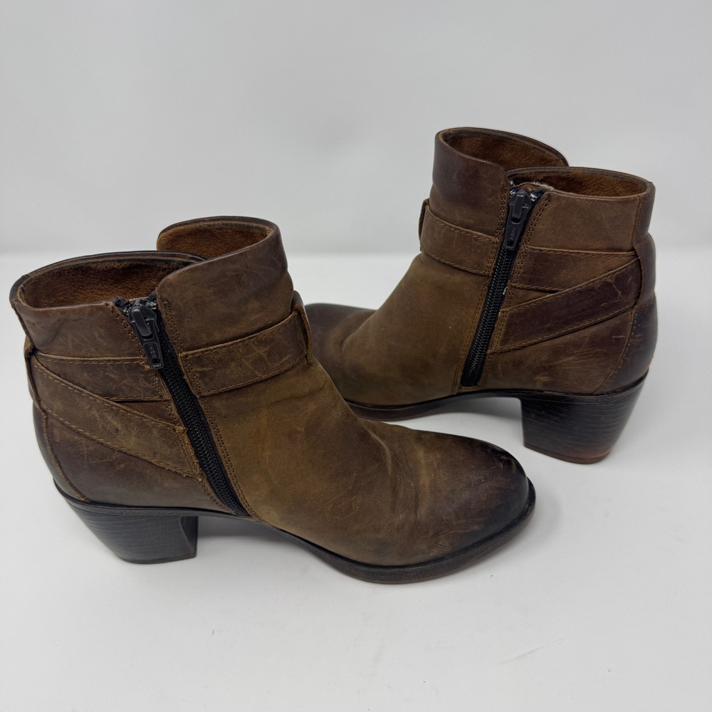 BOC Born‎ Casual Brown Leather Buckle Ankle Boots Women Size 6M - Picture 8 of 11
